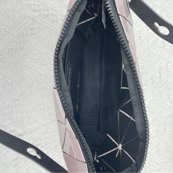 New Issey Miyake Boston Tote Bag - Picture 7 of 8